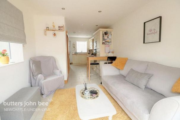 2 bedroom townhouse to rent - Photo 1