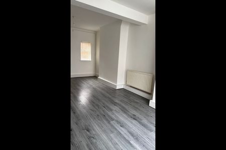 3 Bed Terraced House, Index Street, L4 - Photo 4