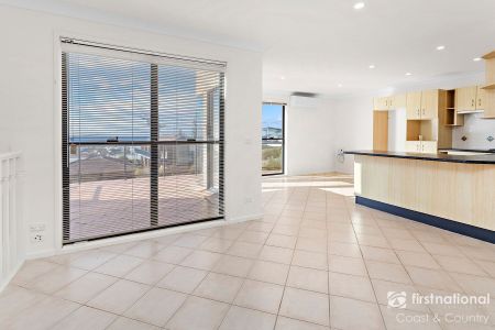 Ocean Views & CafE Lifestyle - The Perfect Coastal Rental - Photo 2