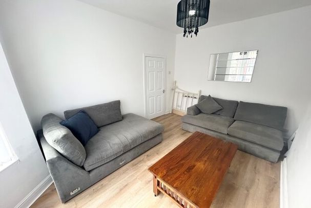 Edinburgh Road, L7 - Photo 1