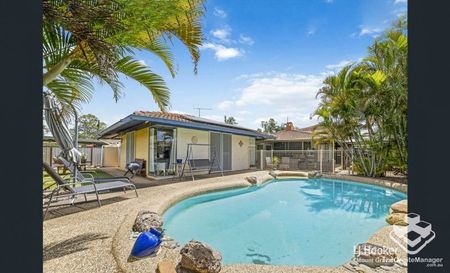 Prime Location with Poolside Bliss in Macgregor! - Photo 4