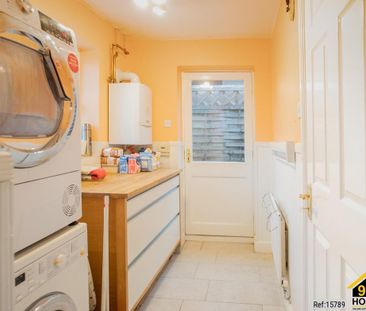 4 bedroom detached house to rent - Photo 2