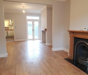 3 bedroom terraced house to rent - Photo 3