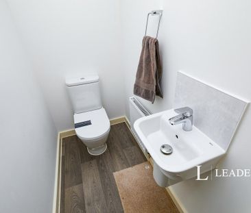 2 bedroom semi-detached house to rent - Photo 4