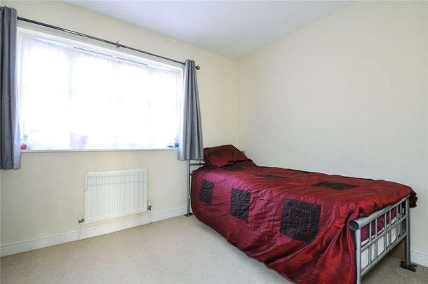 Skylark Way, Shinfield, Reading, Berkshire, RG2 - Photo 1
