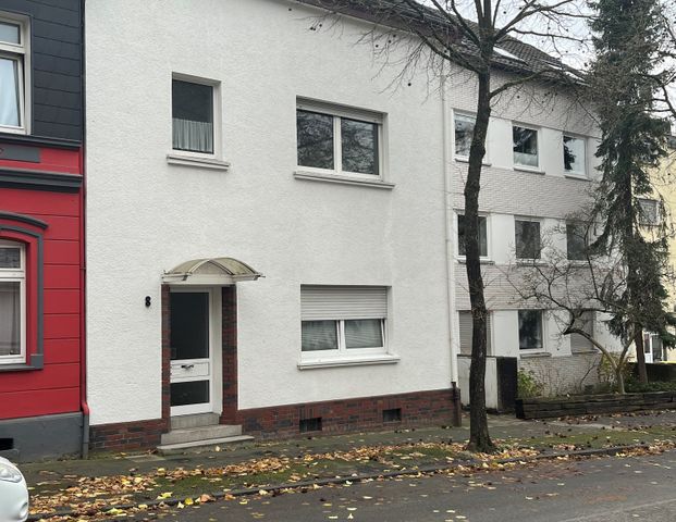 Attraktive 3,5 Zimmer Wohnung in ruhiger Seitenstraße - Mülheim Broich - Photo 1