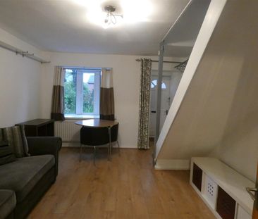 2 bed end of terrace house to rent in Windmill Court, Spital Tongues - Photo 1