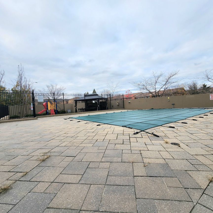 For Lease - 220 Forum Drive Unit# 1704, Mississauga, Ontario - Photo 1