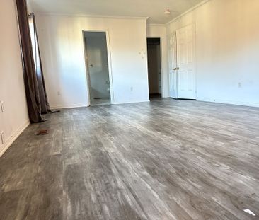 For Lease - 72 Four Seasons Circle Unit# (MAIN FLOOR), Brampton, On... - Photo 6