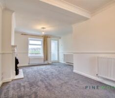 2 BEDROOM House - End Terrace - Photo 1