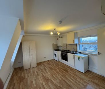 Studio Flat, Downs Road, E5 - Photo 3