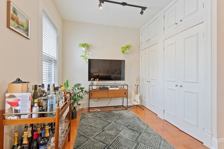 For Lease - 19 Lowther Avenue Unit# 2, Toronto, Ontario - Photo 3