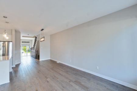 For Lease - 760 Carnelian Crescent, Blossom Park - Airport and Area, Ontario - Photo 4