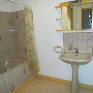 Location Appartement 2 pièces 45m² CHATEAUBRIANT 44110 - Photo 2