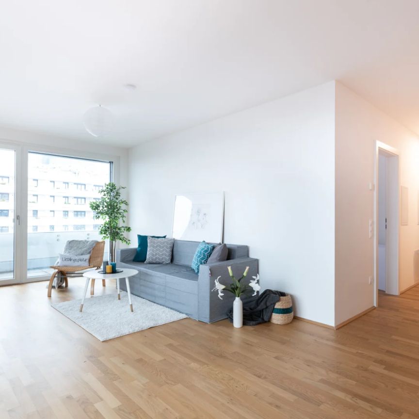 AUSSERGEWÖHNLICHER FERNBLICK- WUNDERSCHÖNE 4 ZIMMERWOHNUNG ZUM GENIESSEN! MIT GARAGENPLATZ - Photo 1