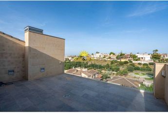 Long term rental, Luxury house with 5 bedrooms in Los Balcones - Los Altos del Edén, Torrevieja Alicante.