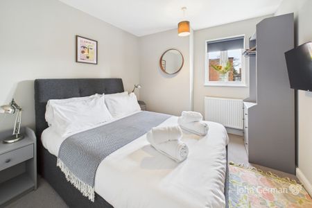 2 bedroom apartment to let - Photo 5