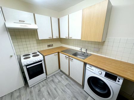 St. Denys Road, Southampton - Photo 4