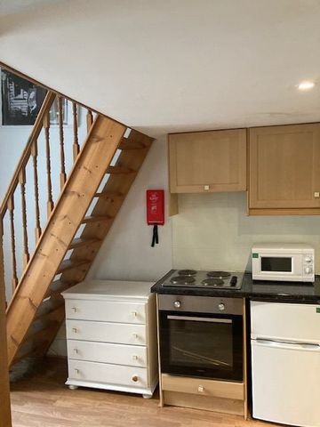 Studio Flat, St. Stephens Gardens, W2 - Photo 5