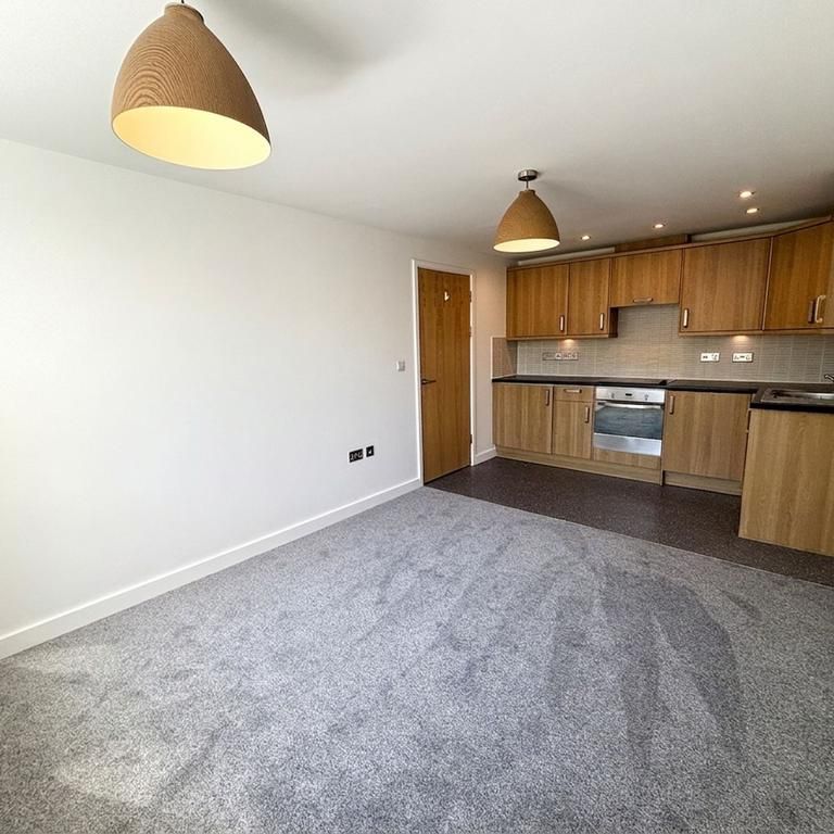 1 bedroom flat to rent - Photo 1