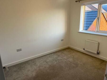 4 bedroom detached house to rent - Photo 4