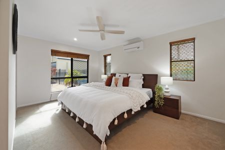 Beautifully presented family home with a pool! - Photo 5