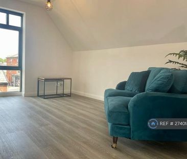 1 bedroom penthouse to rent - Photo 4