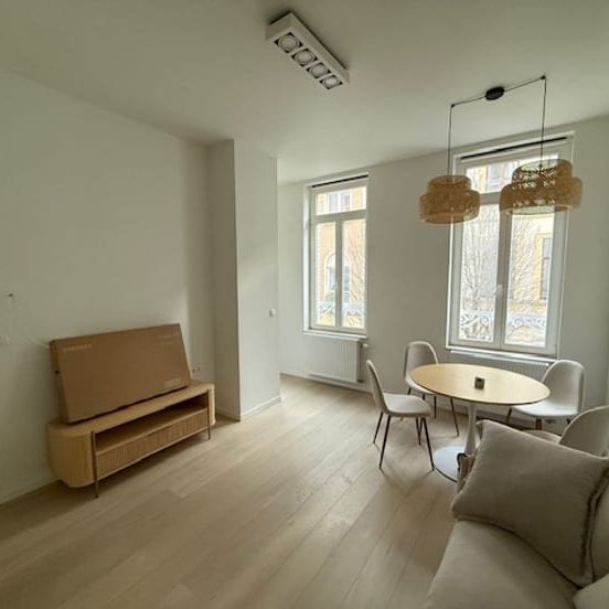 Appartement te huur - Photo 1
