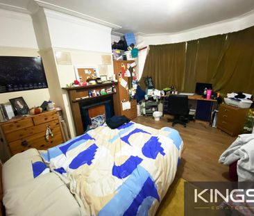 5 bedroom semi-detached house to rent - Photo 1