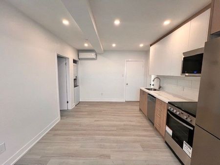 For Lease - 1982 Eglinton Avenue Unit# 2, Toronto, Ontario - Photo 3