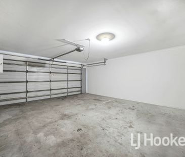 Massive Family Residence! Two Master Bedrooms and Two Kitchens! - Photo 5