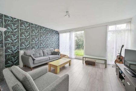 Swanwick Close, Roehampton, SW15 - Photo 4