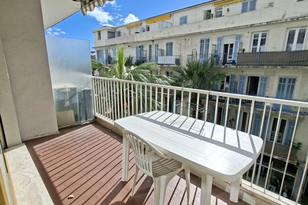 3 pièces de 80m2 à louer 1315 EUR CC par mois au centre de jua - Photo 1