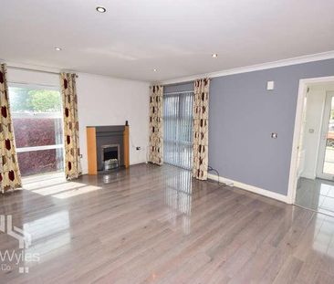 King Edward Avenue, Lytham St Annes, Lancashire, FY8 - Photo 2