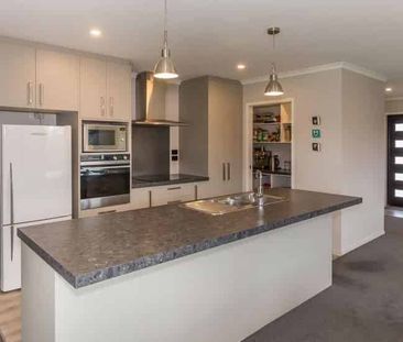 4 DOUBLE BEDROOMS - Photo 2