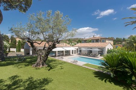 Villa contemporaine à louer - Saint-Tropez -A pied du centre ville - Photo 5