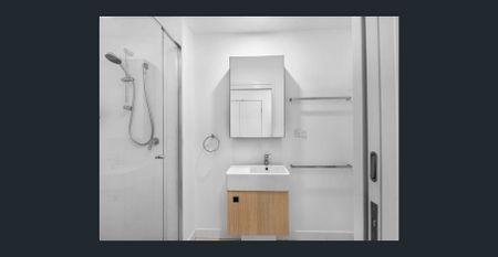 Stylish 2-Bed Apartment Available in Capri - Photo 5