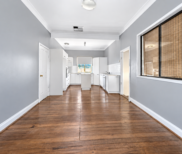 Spacious 3 Bedroom, 2 Bathroom Home in Boulder! - Photo 3