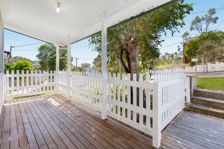 2 Salway Street, Stafford Heights QLD 4053 - House For Rent | Domain - Photo 3