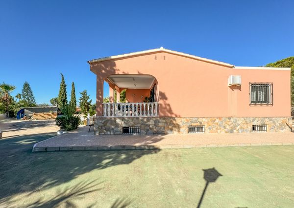 Elche · partida jubalcoy Chalet · Long Rental Period