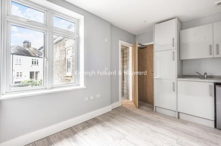 Studio to rent - Photo 2