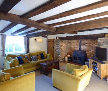 4 bedroom semi-detached house to rent - Photo 1