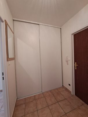 T2 Rénové – Quartier Toison d’Or – Balcon – Garage - Photo 1