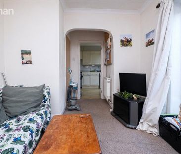 4 bedroom terraced house to rent - Photo 1