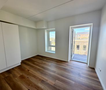 Delevenlig 3-værelses lejlighed med altan og udsigt i Nørresundby - Photo 4