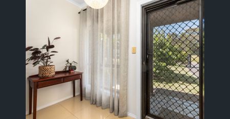 Modern Low-Maintenance Living in Quiet Aberfoyle Park Court - Photo 4