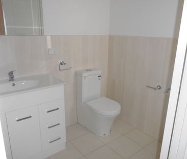 Stylish, Low-Maintenance Living in a Prime Preston Location - Photo 5