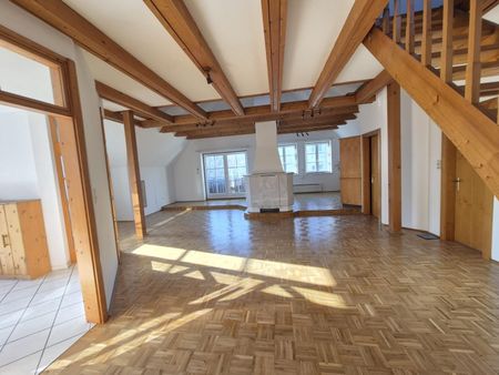 Große Galeriewohnung mit Balkon Bezirk Jakomini - Photo 3