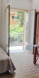 Misterbianco monolocale in villa, posto auto/moto - Photo 3