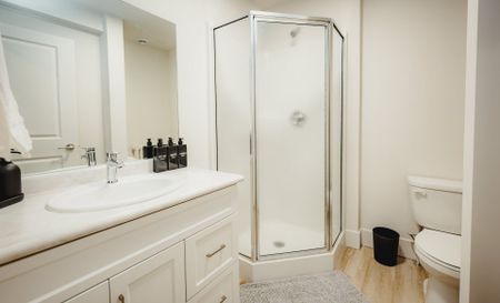Furnished Bachelor: 247 Young, Winnipeg, MB - Photo 4